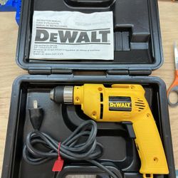 Dewalt DW106 3/8” 10mm Corded Drill With Case