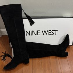 Nine West over the knee suede boots! In fabulous condition! Worn once!