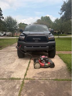 LET ME CUT YOUR LAWN (Read Description)