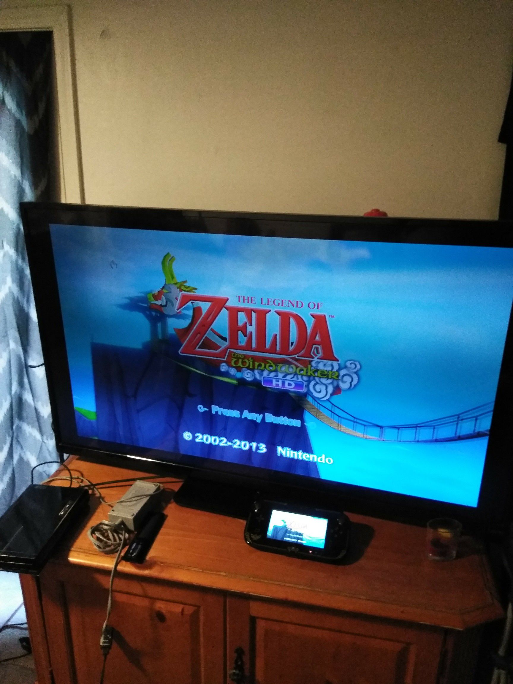 Wii U 32GB/ LIMITED EDITION ZELDA GAMEPAD/12 Games