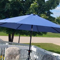 Patio Umbrella Hampton Bay Tilt.