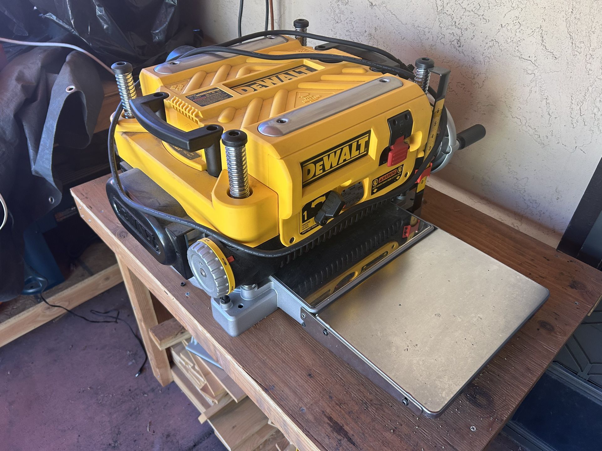 DeWalt DW735 13-Inch Thickness Planer – $500 (Excellent Condition)