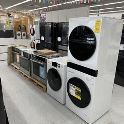 Like New Stackables and Wash Towers Discounted