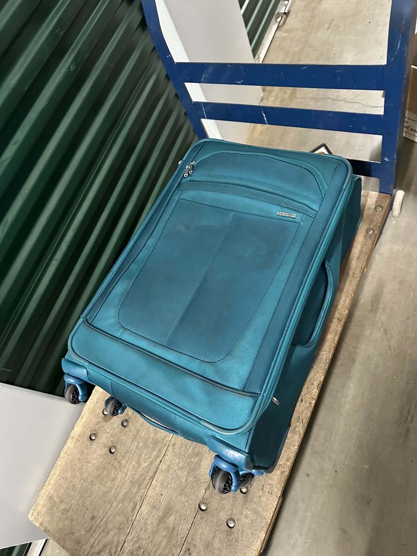 American Tourister Large Suitcase