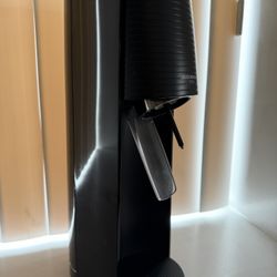 SodaStream Terra - Black Soda Stream Machine - BOTTLE INCLUDED