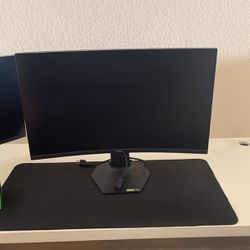 27in Curved Monitor
