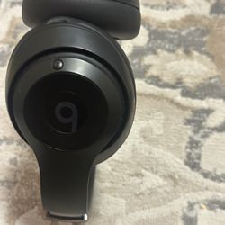 Beats Studio Pro Headphones Wireless