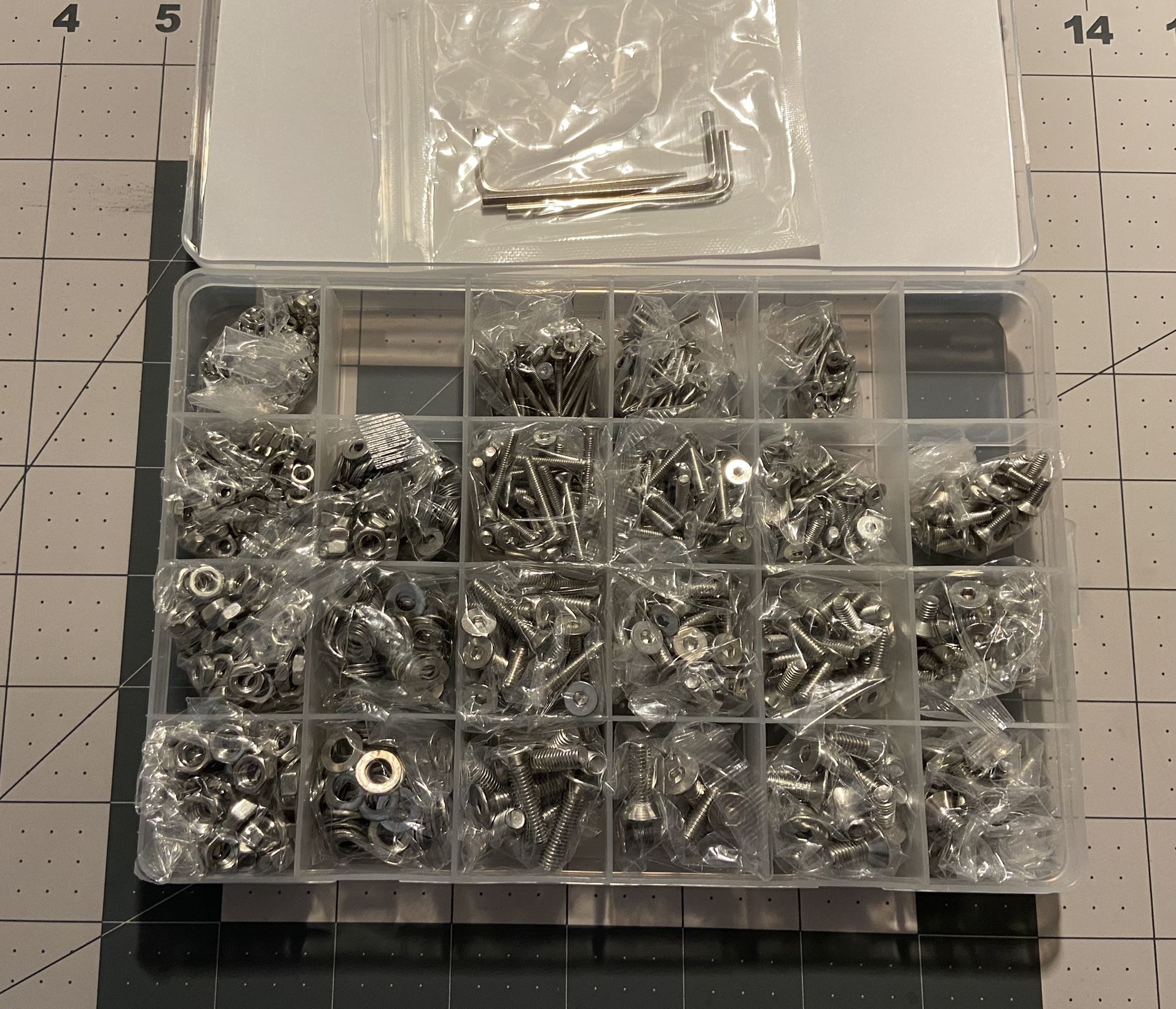 DYWISHKEY 1220 PCS M2 M3 M4 M5, 304 Stainless Steel Hex Button Head Cap Bolts...