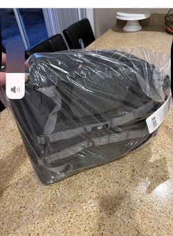 Swiss Gear Backpack w/ Laptop & More Airflow Travel Lots of Pockets & Zippers