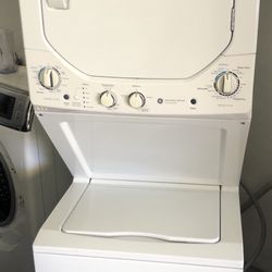 GE 24”Wide Washer and Gas Dryer Laundry Center Stackable Combo