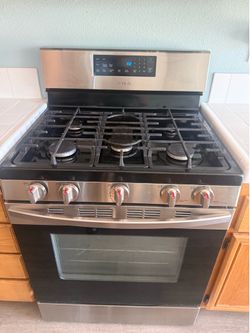 $150 excellent condition stove