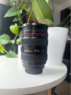 Canon EF 24-70mm f/2.8 L Series USM Lens — Excellent Condition