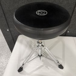 Roc N Soc Round Hydraulic Drum Throne