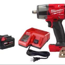 MILWAUKEE M18 FUEL GEN-2 18V  Mid Torque 1/2 in. Impact F RING w/5.0Ah  KIT