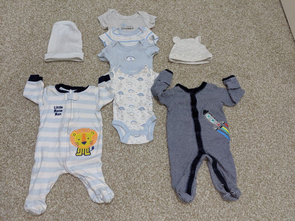 Newborn and baby clothes & accessories