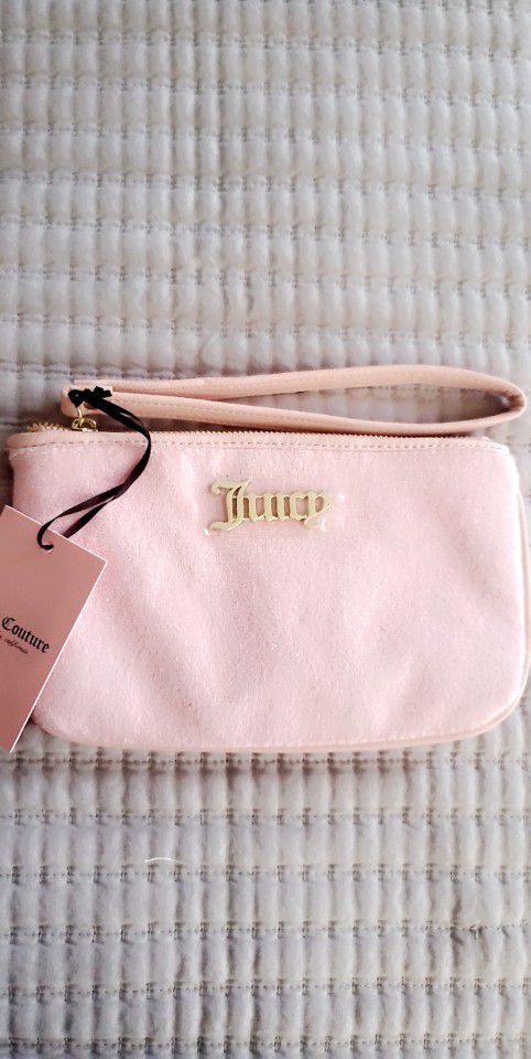 Juicy Couture-Pink Wristlet