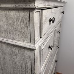Vintage Grey Bedroom Set Queen Bed  (New) 