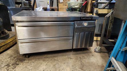 2022 CONTINENTAL 48" CHEF BASE COOLER