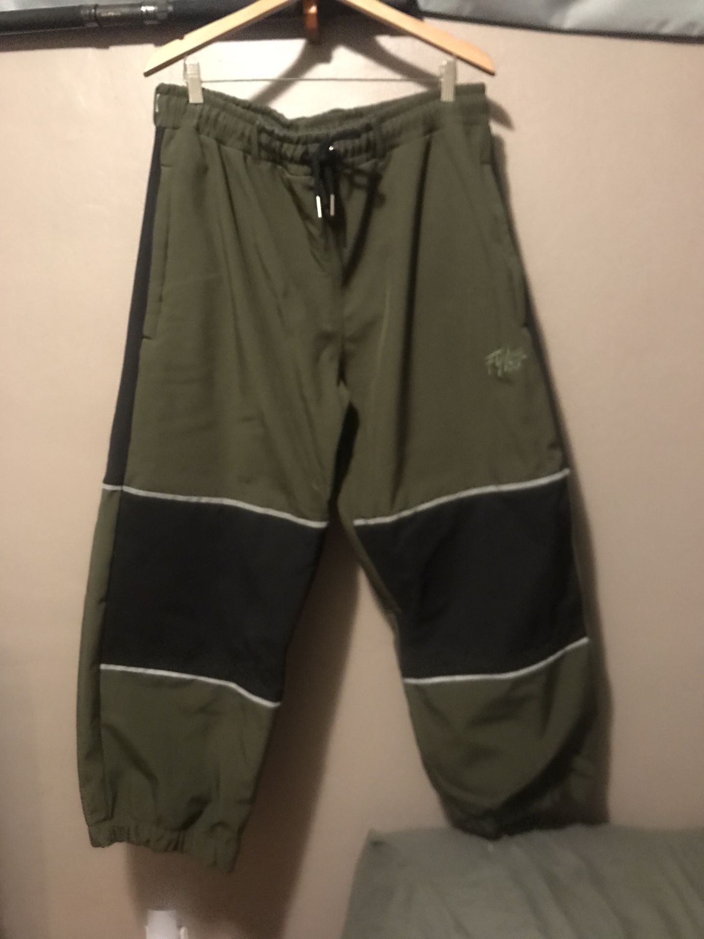 FYVE MFG. Snowboarding Pants Olive Green/ Blk Size L Unisex
