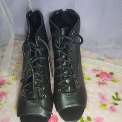N By Nicole Miller Womans Black Boots Heels