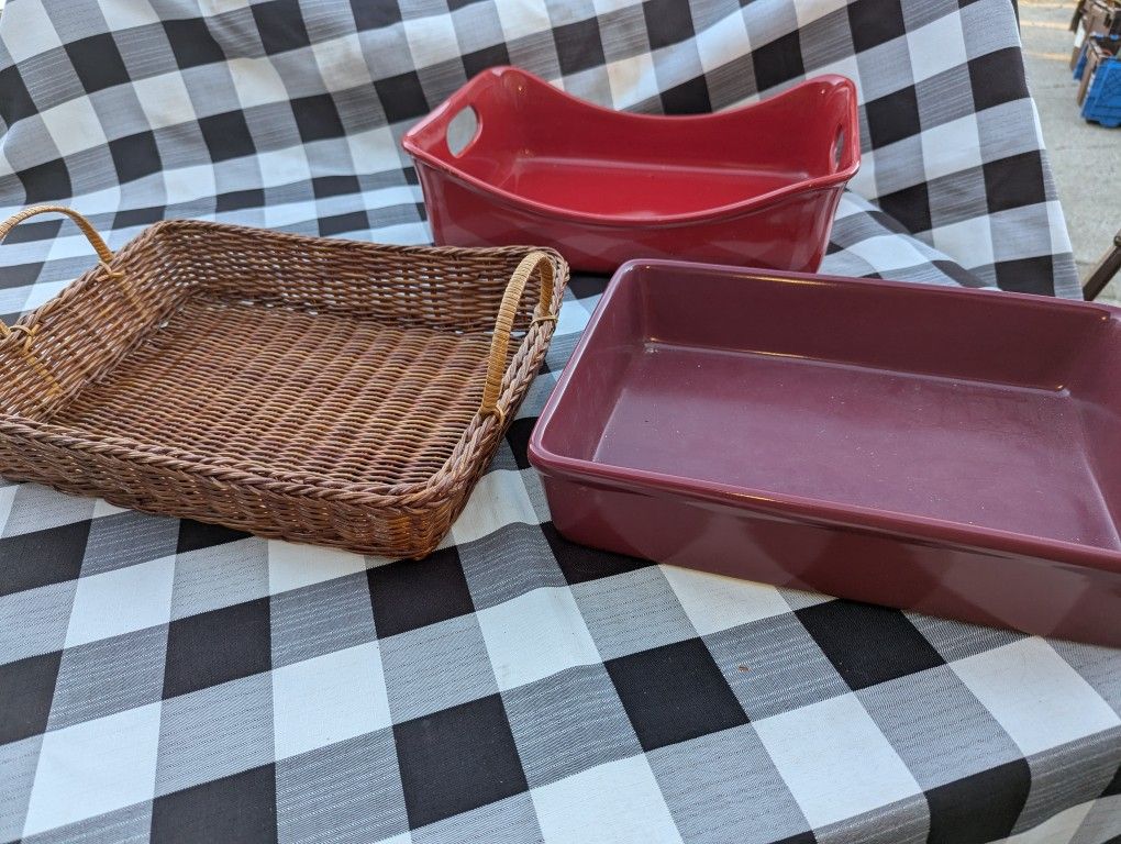 Casserole Dishes Three-piece Set