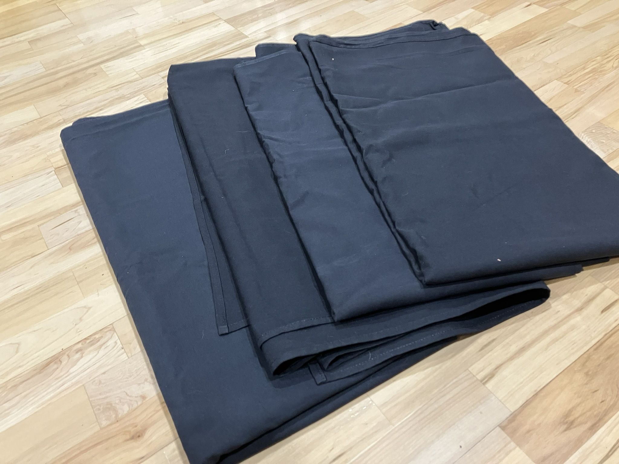 Tablecloths : Use For Holidays, Weddings, Parties
