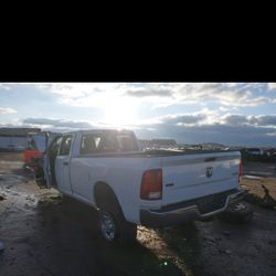2012 Dodge Ram 2500 Diesel 6.7 Motor 4x4