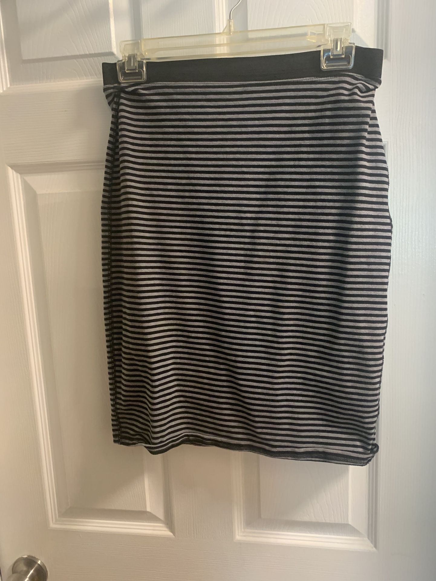 Black And White Old Navy Skirt
