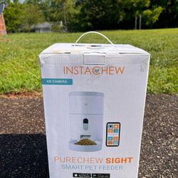 Instachew Smart Pet Feeder 