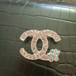 Broach 