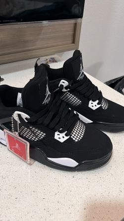 Jordan 4 Retro White Thunder