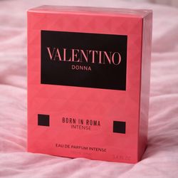 Valentino Donna Born In Roma Intense