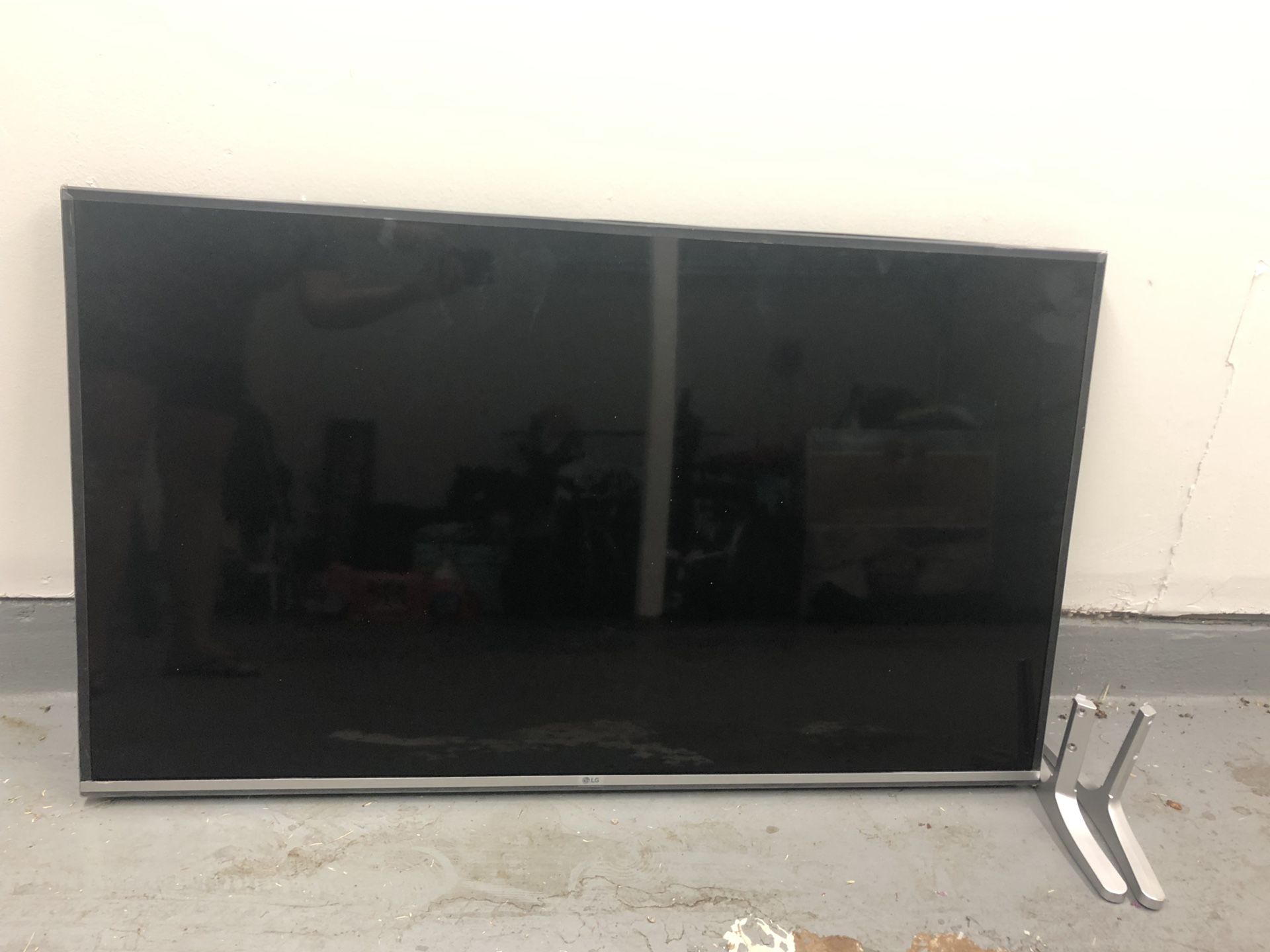 50in tv - needs to be fixed