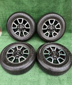 Toyota Tundra Wheels 18” GLOSS BLACK MACHINED WHEELS