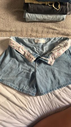 holister fold over shorts