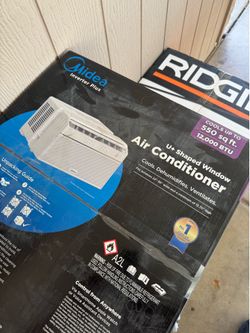 Midea 550 sq ft 12,000 btu Window unit