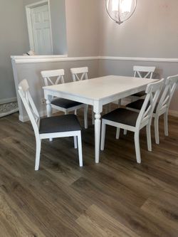 Beautiful White 7-Piece Dining Set - Includes Table & 6 Chairs