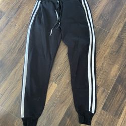 - Black Chulita Sweatpants Size | Large  