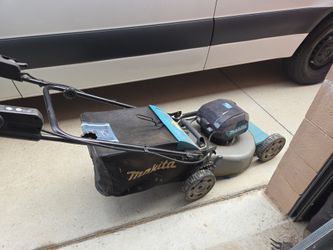 Makita lawnmower with hedge trimmer