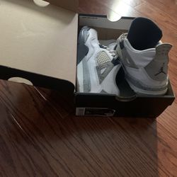 Air Jordans 4 Retro
