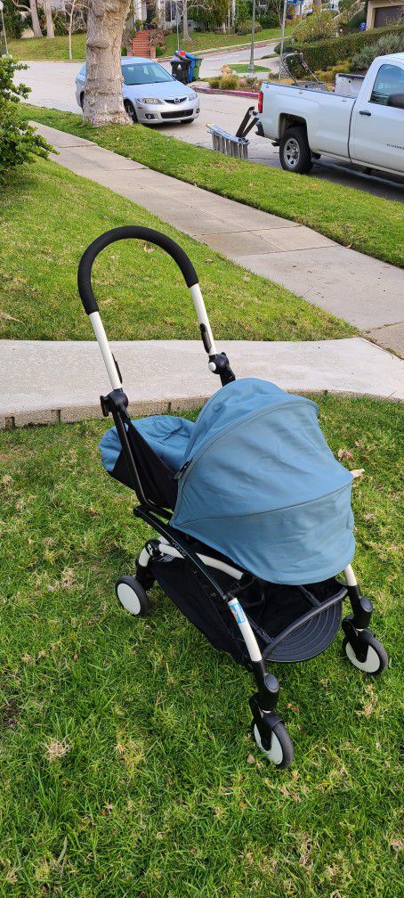 YOYO Babyzen 0+ newborn pack foldable stroller with frame Aqua like new