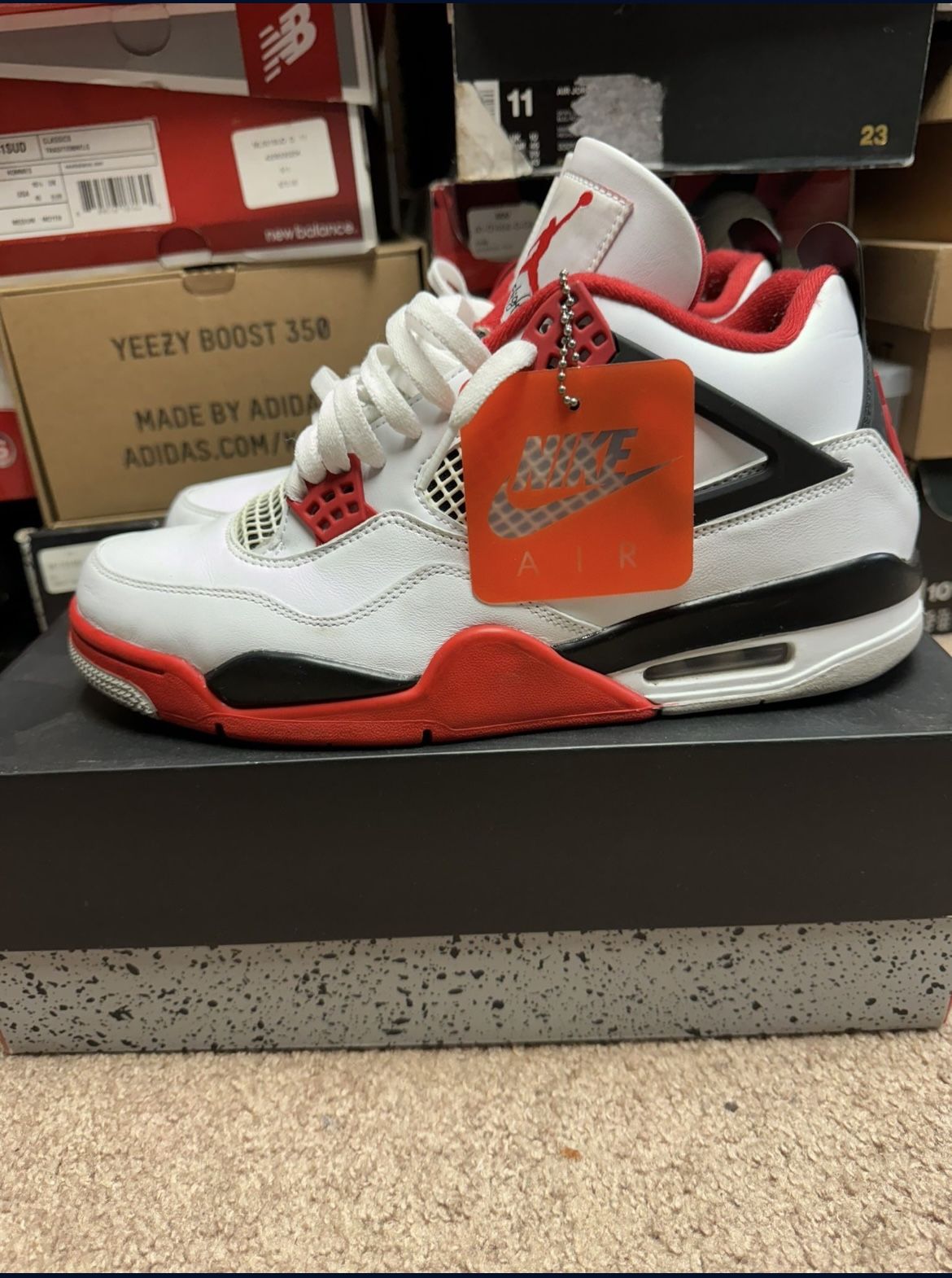Jordan 4 “Fire red” Size 11