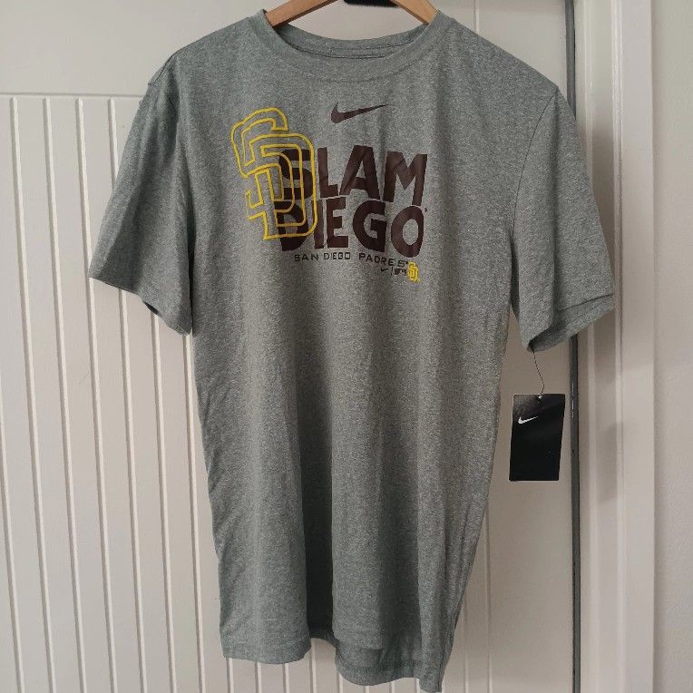 San Diego Padres Men's Nike Dri-Fit Tshirt Medium