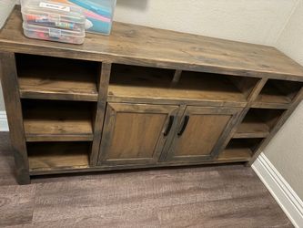 Entertainment/Tv stand