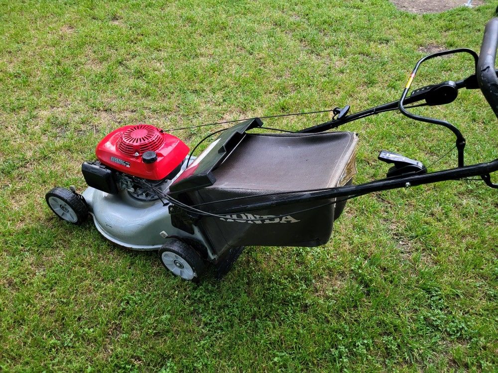 Honda push lawn mower for Sale in Hutchins, TX OfferUp