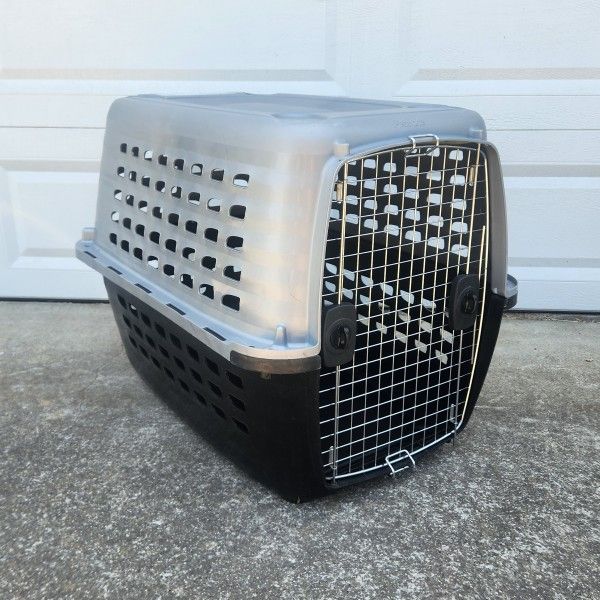 36" Petmate Dog Kennel Carrier _ Large Animal / Pet Portable Crate Taupe / Black _ Airline Approved