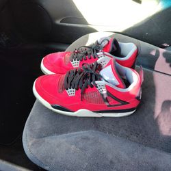 Jordan Red 4s
