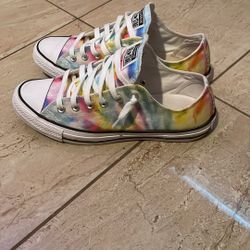Converse Women Size 9 Shoe