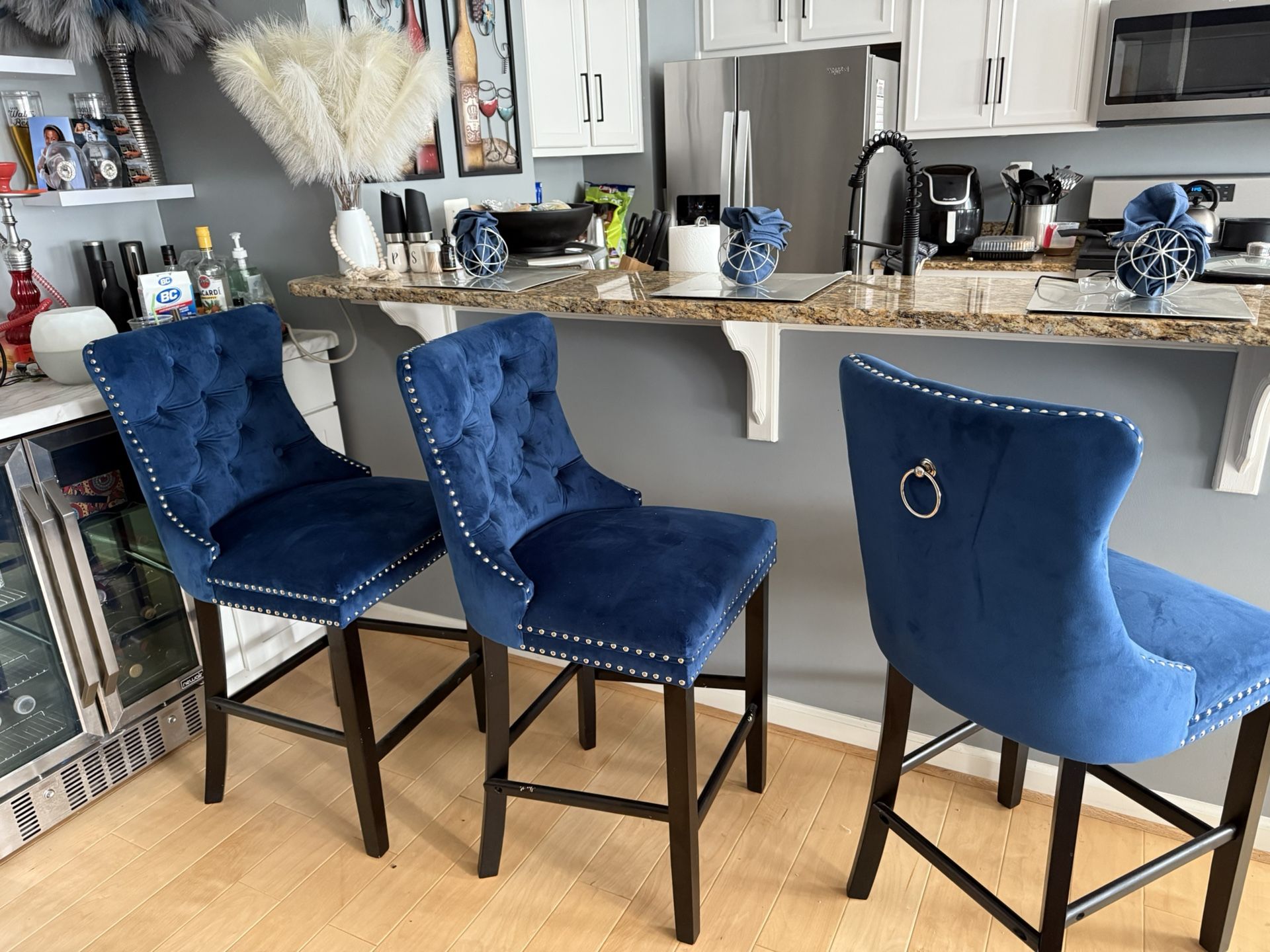 4 Blue Chairs