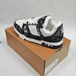 LV TRAINERS SHOES 